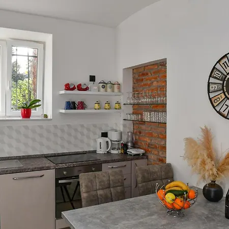 Lovely Mit Terrace,unique Location,near The But Middle Of Bamboo And Palm Park Apartamento *